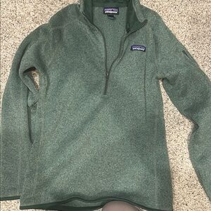 Patagonia Men's Green Sweater